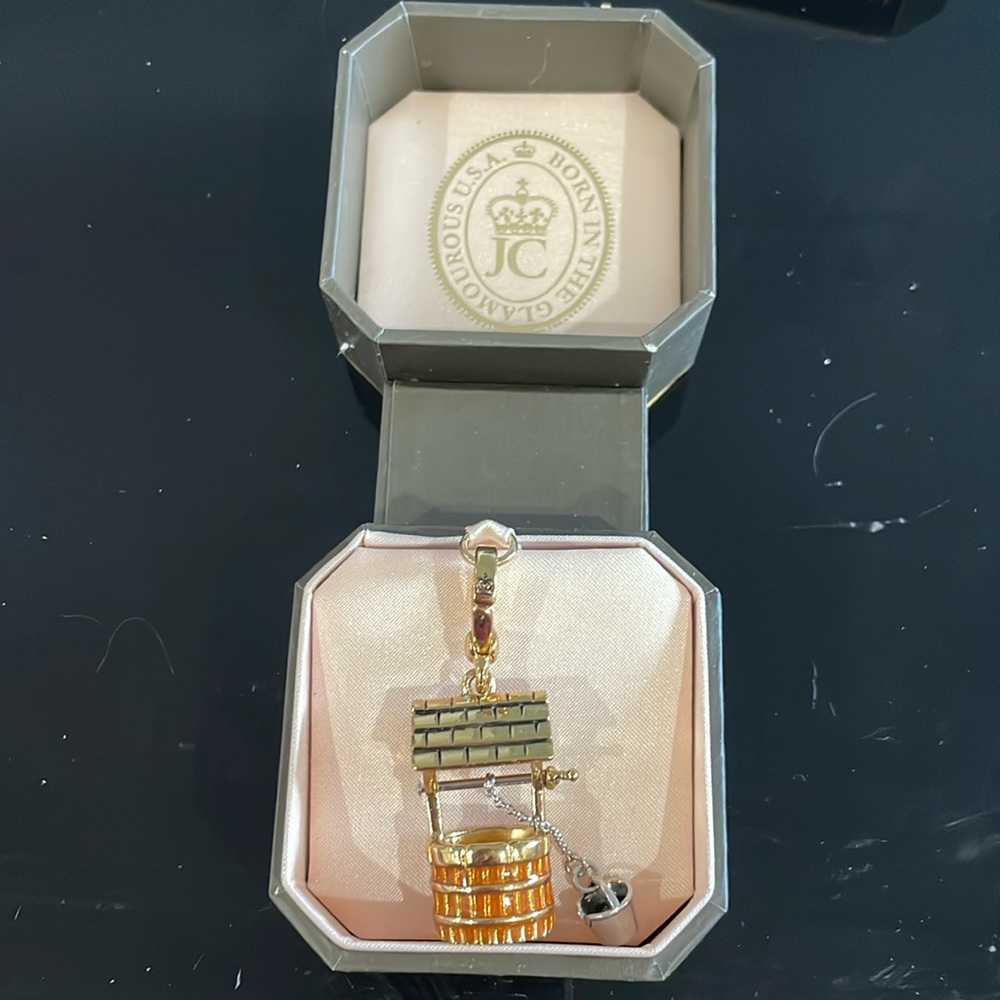 Juicy Couture charm Wishing Well in box